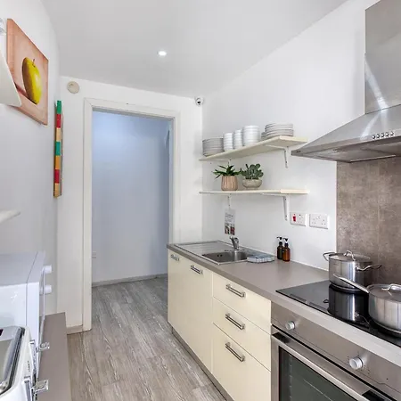 Apartment Valley View - Private With Balcony By Sf Homes R5 *
