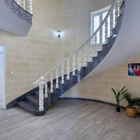 Valley View - Private With Balcony By Sf Homes R5 Is-Swieqi