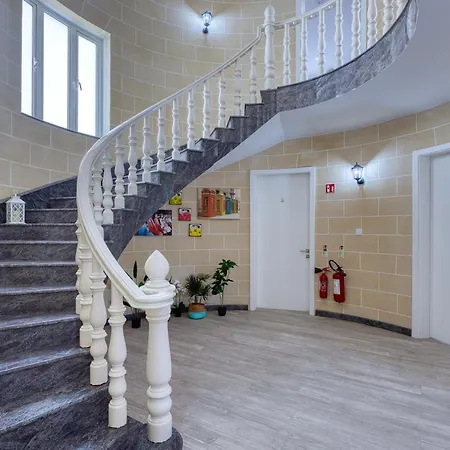 Valley View - Private With Balcony By Sf Homes R5 Apartment Is-Swieqi