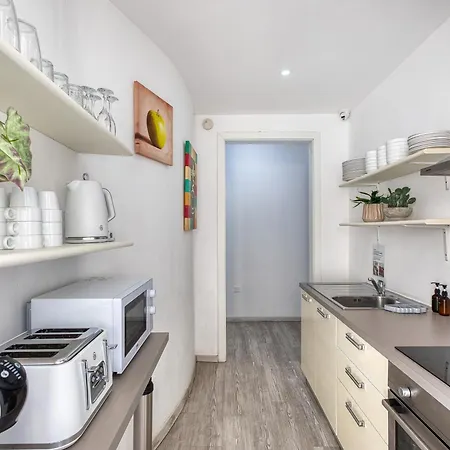 Valley View - Private With Balcony By Sf Homes R5 Apartment