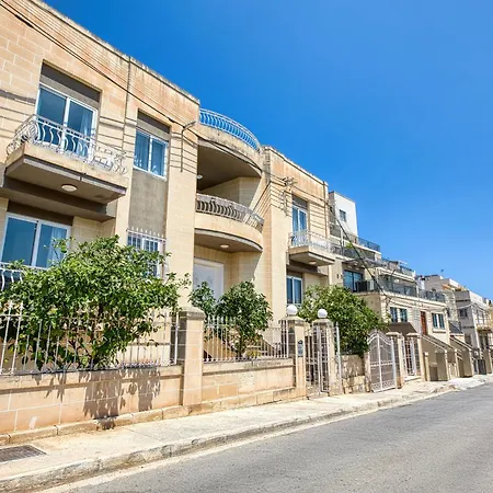 Valley View - Private With Balcony By Sf Homes R5 Apartment Is-Swieqi