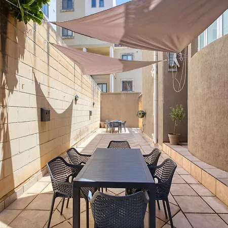 Valley View - Private With Balcony By Sf Homes R5 Apartment