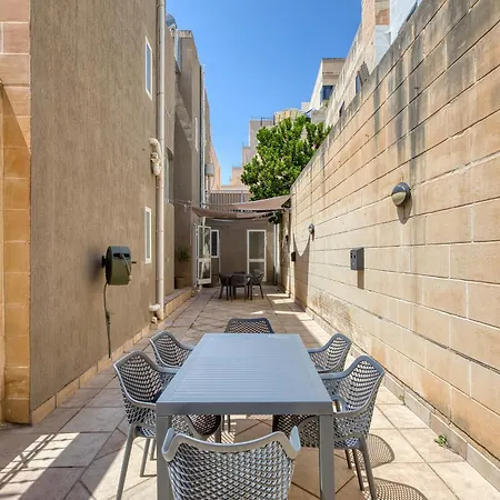 Valley View - Private With Balcony By Sf Homes R5 Apartment *