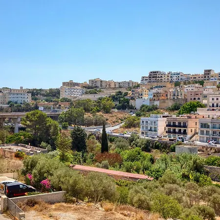 Valley View - Private With Balcony By Sf Homes R5 *