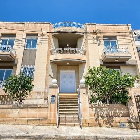 Valley View - Private With Balcony By Sf Homes R5 *
